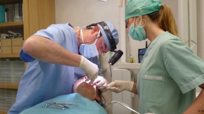 Thierry Hascoet - dentiste implants dentaires français en Espagne